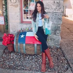 Meet your Posher, Grace